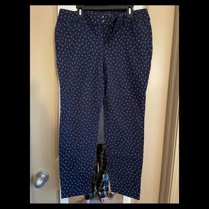 Old navy patterned navy and white pixie pants